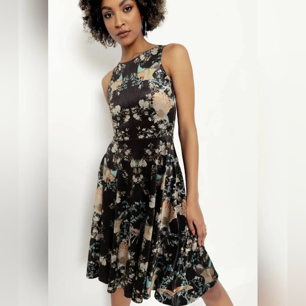 Blackmilk Coromandel Screen Velvet Princess Midi Dress NWT